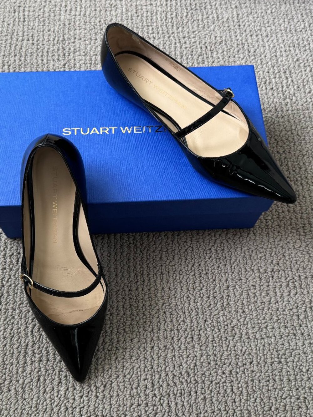 STUART WEITZMAN – EMILIA Black Patent Leather Pointed Toe Mary Jane Flat, size 7